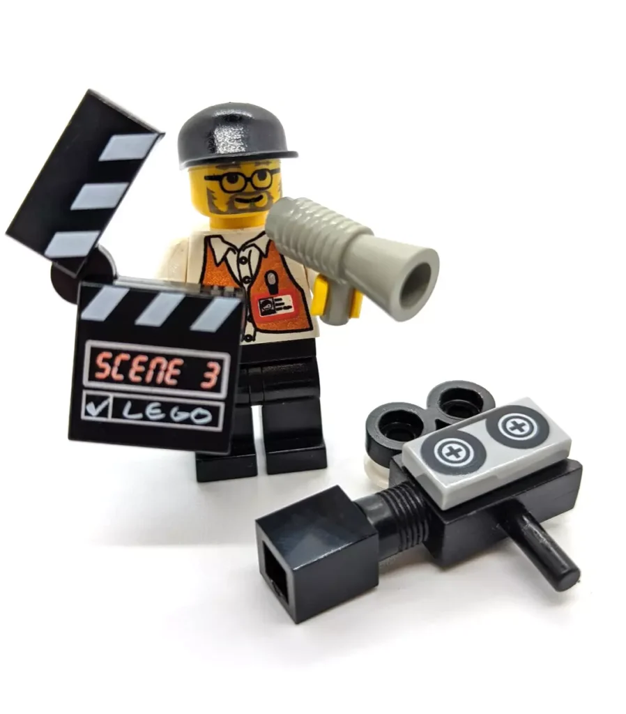 alt="LegoCityTown StudioDirectorMinifigure"