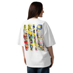 alt="T-shirt organica oversize con collo alto unisex – We’re not really strangers / Predator"